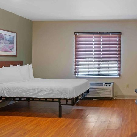 Extended Stay America Select Suites - Kansas City - South - I-49 Eksteriør billede